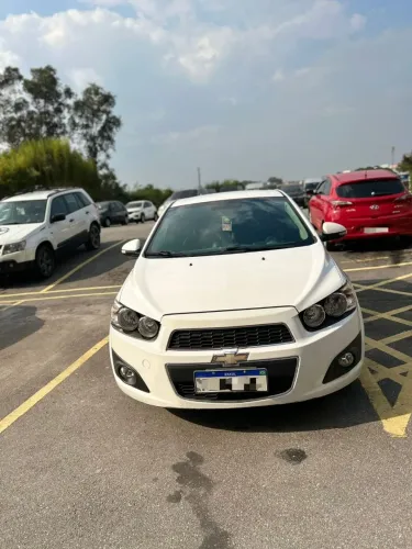 Chevrolet sonic LTZ 1.6 automático 