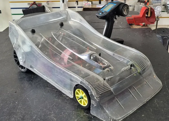 Automodelo Team Losi 1/10 on-road (Arrancada)