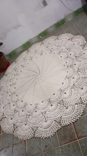 Tapetão de sala rendado artesanal de crochê
