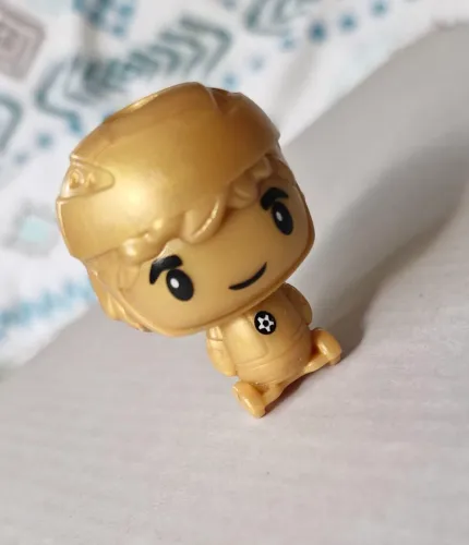 Funko Pop Dourado Kinder Ovo Copa Do Mundo 2026 - Raro / Colecionador
