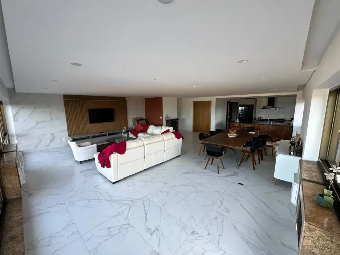 Delfim Moreira Leblon frontal mar 2 quartos, 180m2
