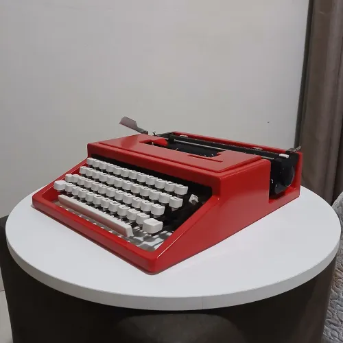 Máquina de escrever antiga