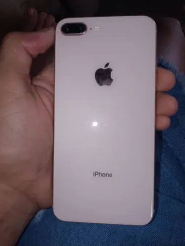 Iphone 8 plus todo original cor: rose Memoria de 64g 