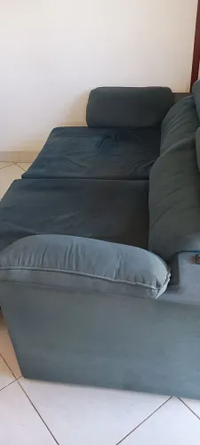 Vendo Urgente Sofá Retrátil 2 Lugares.