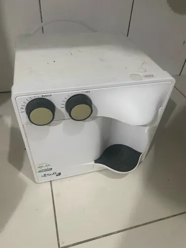 Vendo bebedouro de água