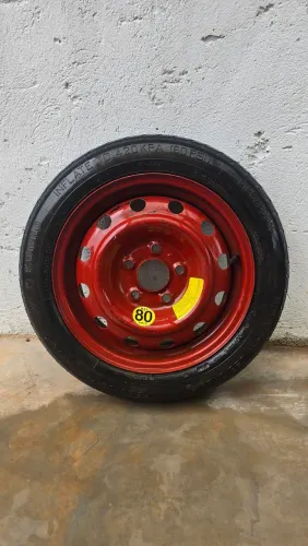 Estepe de i30 aro 17. Mas creio que dar pra ser usado em outros carros. 