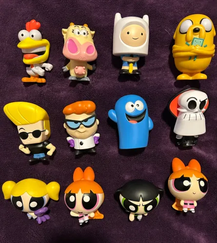 Lote c/ 12 bonecos Cartoon Network Burger King