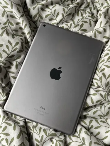 iPad 6ª Geração 128 GB + Apple Pencil (1ª Geração)