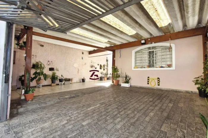 Casa com 2 quartos, 106m², 4 vagas na Parada Inglesa