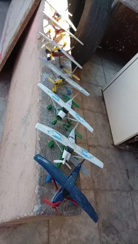 Avião pevipetro