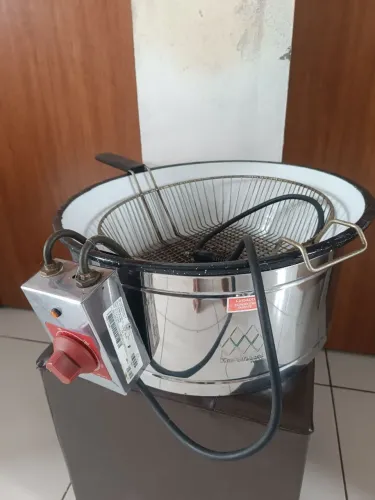 Tacho elétrico esmaltado 7,5 l