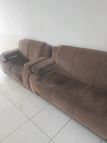 Vende-se sofá na vila fabril fone * falar com Fábio