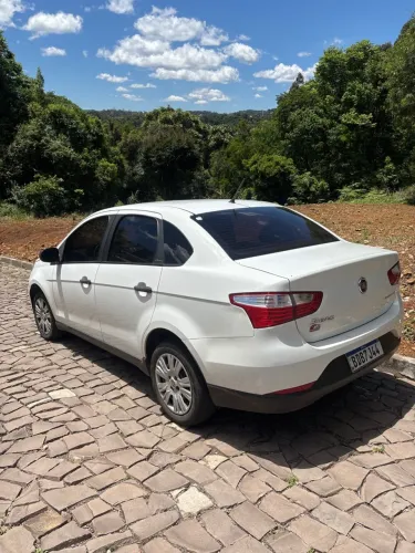 Fiat Grand Siena Attrac. 1.4 EVO F.flex 8V 2019