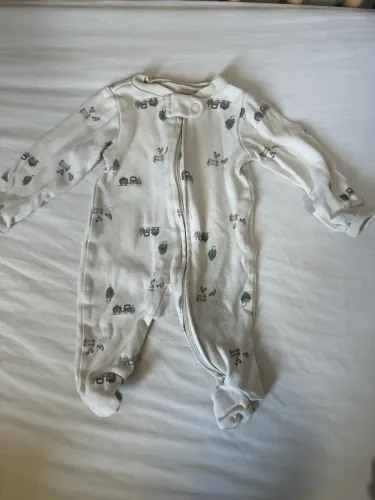 Roupas de menino