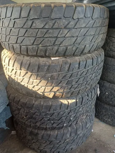 4 pneus 255/65 R 17