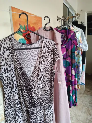 Combo de roupas usadas