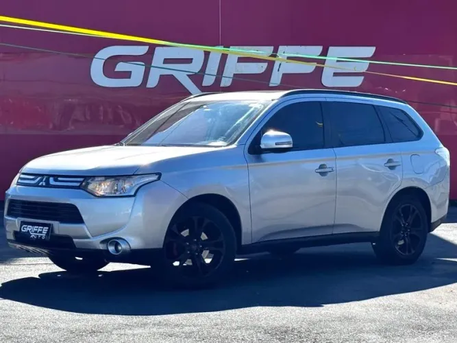 Mitsubishi Outlander Comfort 2.0 16V Aut. 2014
