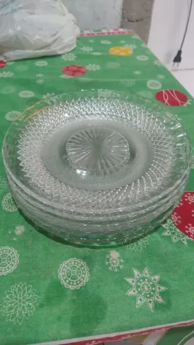 6 pratos d jantar rasos em vidro trabalhado