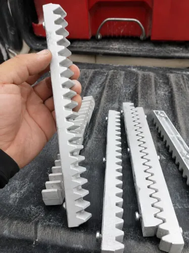 Gomo de alumínio 10 cm para fazer reparo em cremalheira de motor de portão de garagem