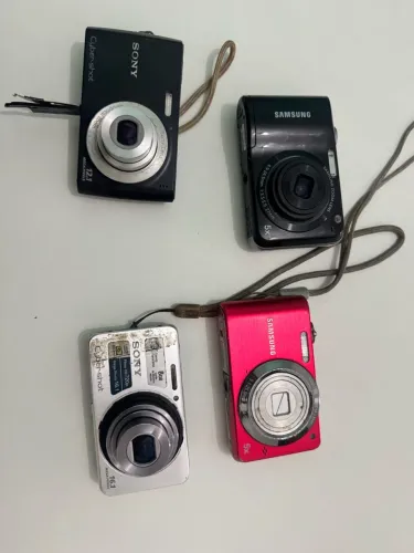 Lote cameras digitais no estado