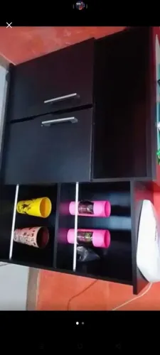 Armário pequeno de cozinha 