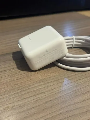 Carregador Original Apple USB-C 30W - Excelente Estado