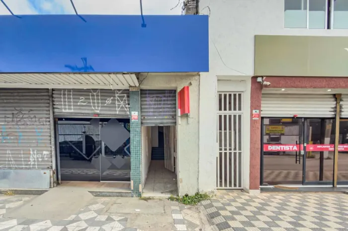 Sala comercial na Rua Dante Battiston, 85 - sobeloja 90 m²