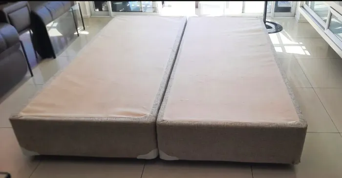 Base de cama de casal QUEEN FLEX. Novíssima!