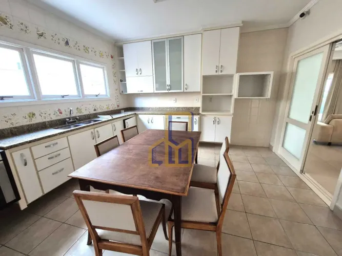 Viva com Exclusividade no Condomínio Jardim das Colinas, Casa com 5 dormitórios, 350m².