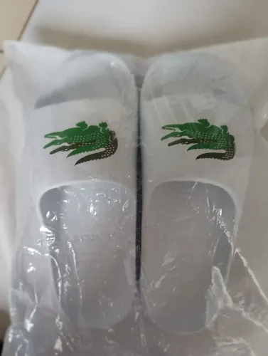 Chinelo Lacoste tamanho 40/39 slide lacoste (ACEITO OFERTAS!!)