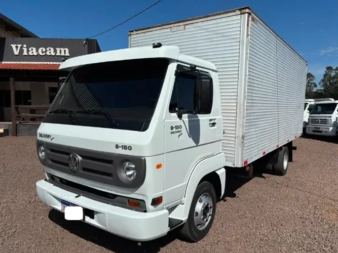 Vw 8150E Plus Cummins ano 10/11 Bau Furgao R$ 170.000,00 av