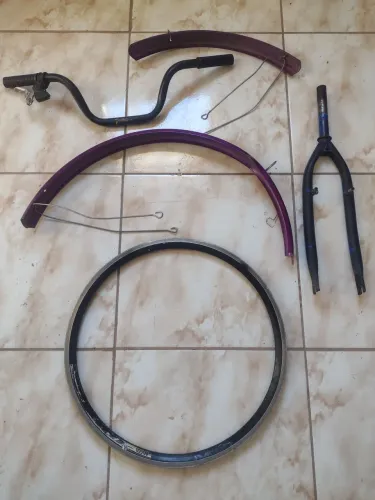 Peças 26 e 24 bicicleta
