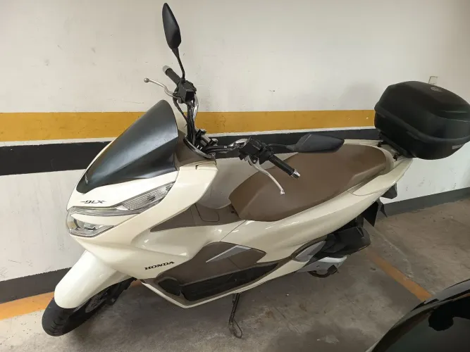 PCX - DLX