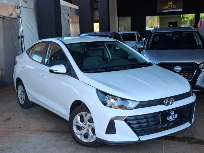 Hyundai HB20S Comfort Plus 1.0 Flex 12V Mec. 2025