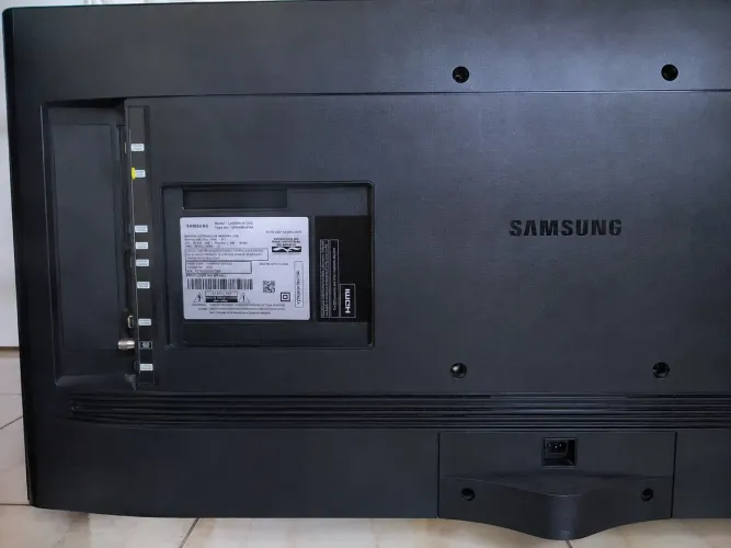 TV Samsung 58? UN58MU6120G ? Para retirada de peças