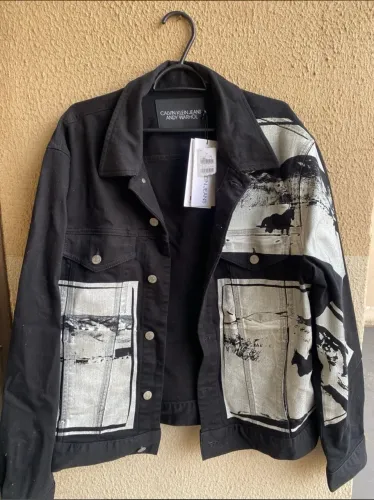 Jaqueta calvin Klein andy warhol preta
