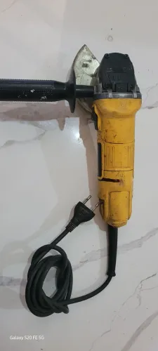Esmerilhadeira