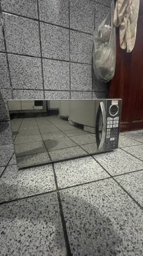 Micro-ondas 30 Litros Espelhado Moderno - Semi-novo (San Martin)