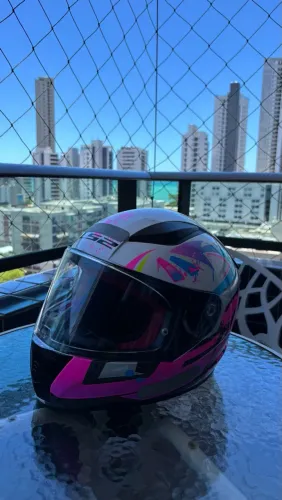 VENDO CAPACETE NOVO LS2