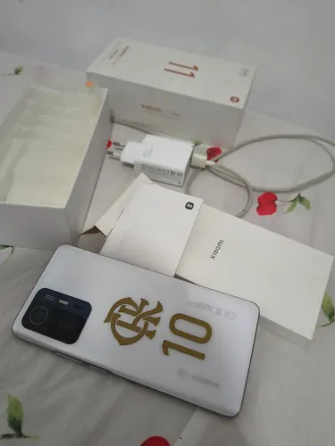 Xiaomi 11T Pro muito novo, sem marcas