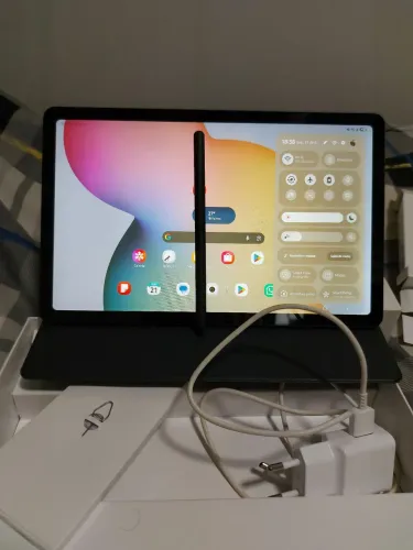 Tablet Tab S6 Lite.