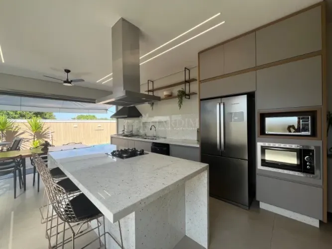 CASA EM CONDOMINIO | POMPEIA | LAZULI CLUB