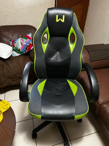 Cadeira Gamer Warrior GA160 Verde e Preta - Excelente Estado
