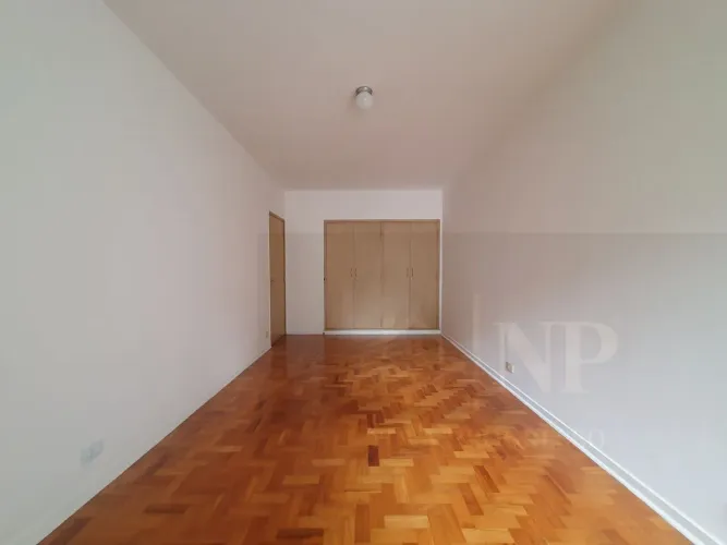 APARTAMENTO 02 DORMITÓRIOS, 108 METROS COM SACADA NA RUA FREI CANECA