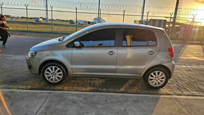 Volkswagen Fox 1.0 MI Total Flex 8V 5P 2012