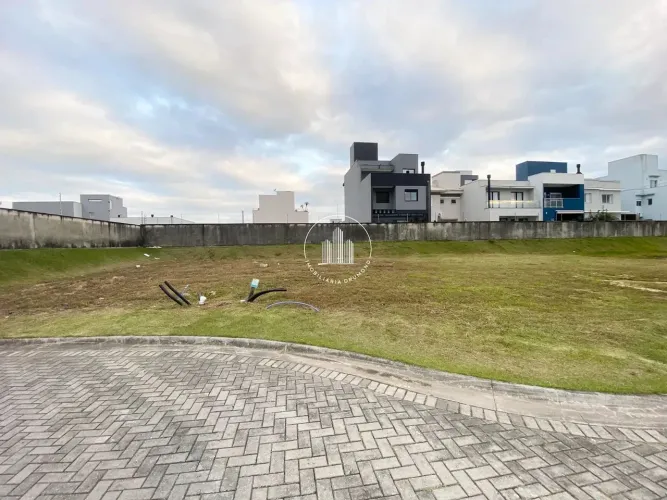 Terreno/ Lote de 171 m² no Condomínio Aqua- Biguaçu - JMS