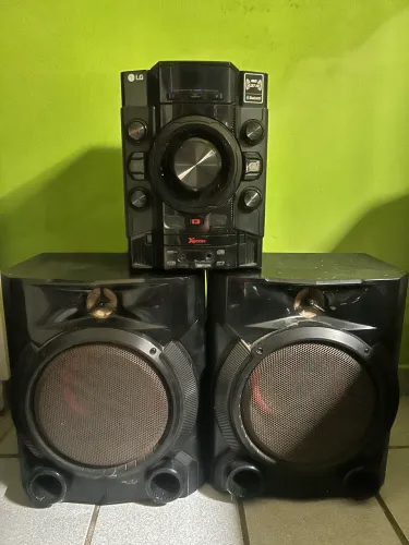 CAIXA DE Som BLUETOOTH LG Mini System CM5660 620W RMS Sound Sync 