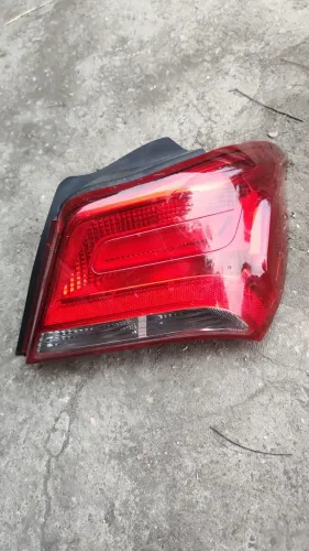 Lanterna traseira Onix Hatch 2017/2018/2019 lado direito passageiro original GM Chevrolet
