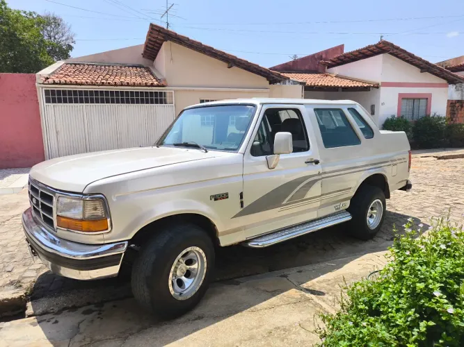 Ford F-1000 XLT 2.5 HSD Diesel TB 1997