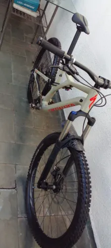 Alcance Novos Horizontes com a Specialized Stump Jumper 2018 - Sua Aventura Começa Aqui!